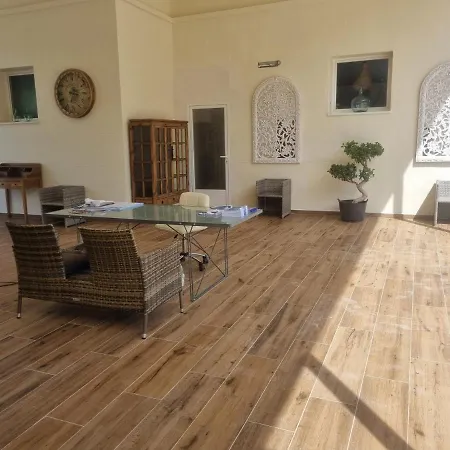 Ξενοδοχείο Camping *